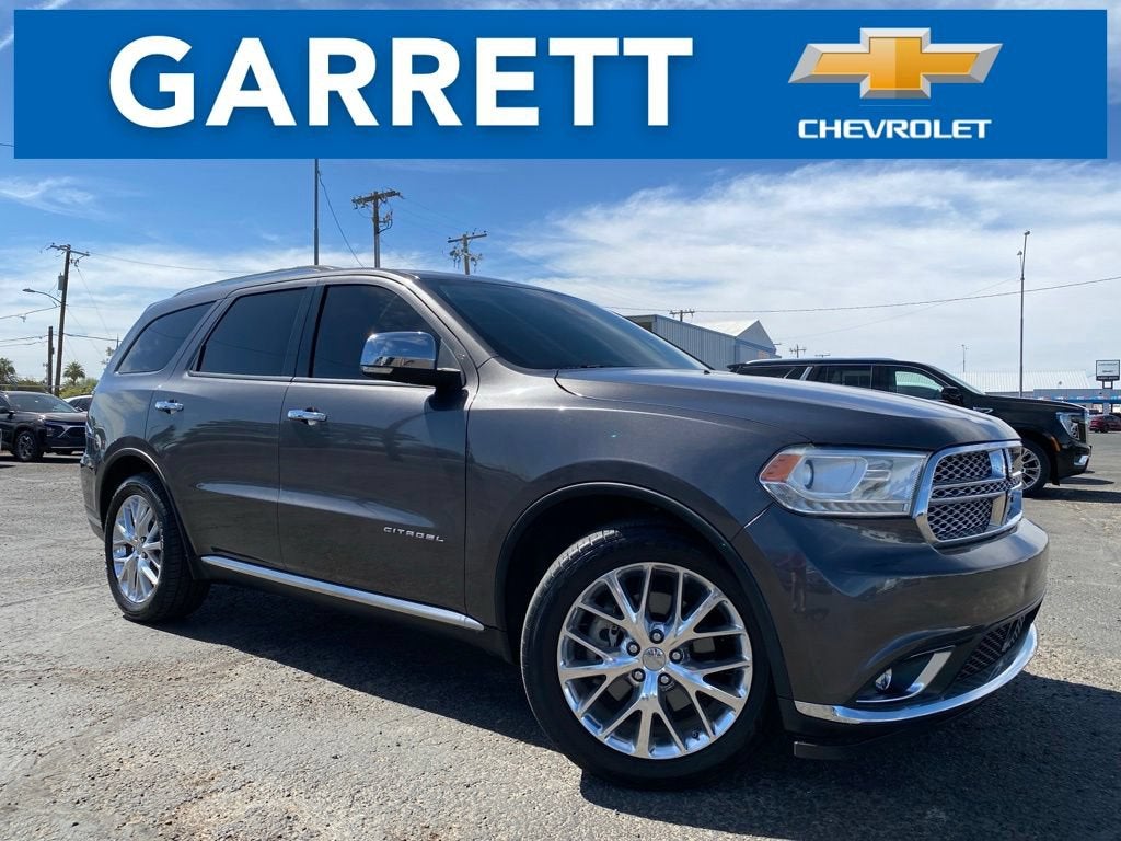 2015 Dodge Durango Citadel in Grey — front three-quarter view