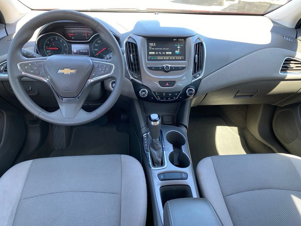 2018 Chevrolet Cruze — interior view
