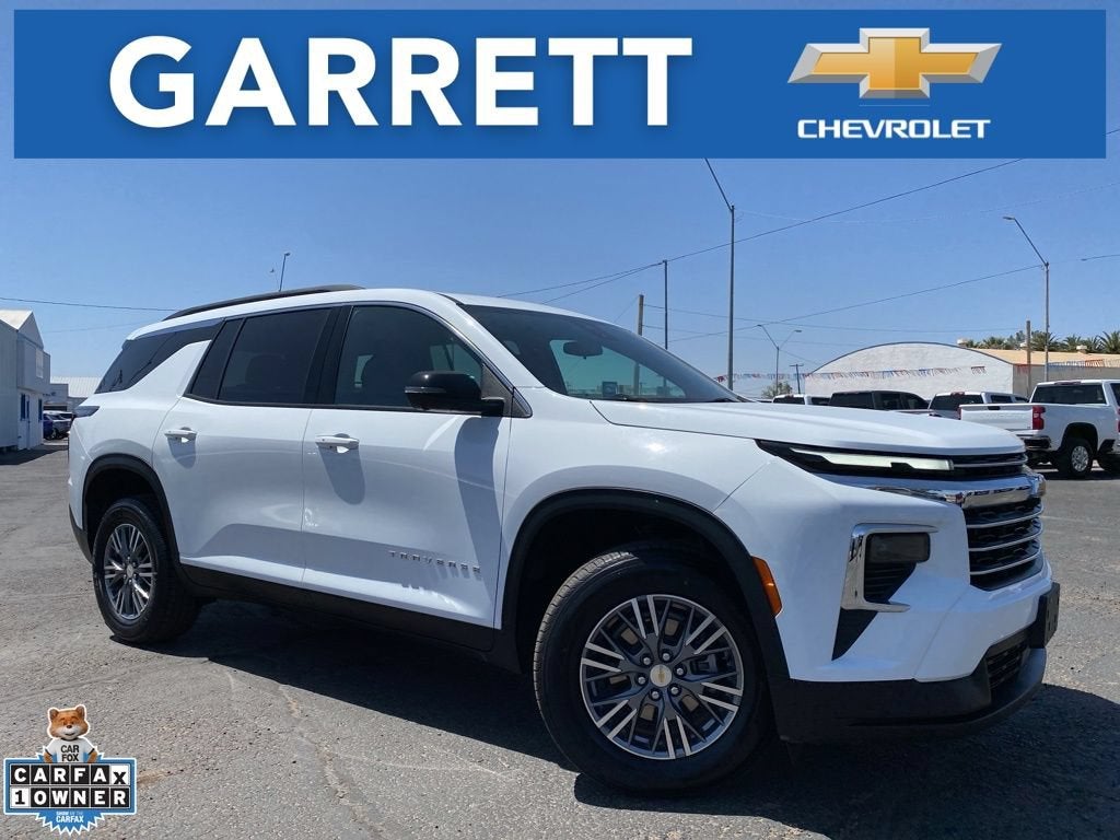 2024 Chevrolet Traverse LT in Summit White — front three-quarter view