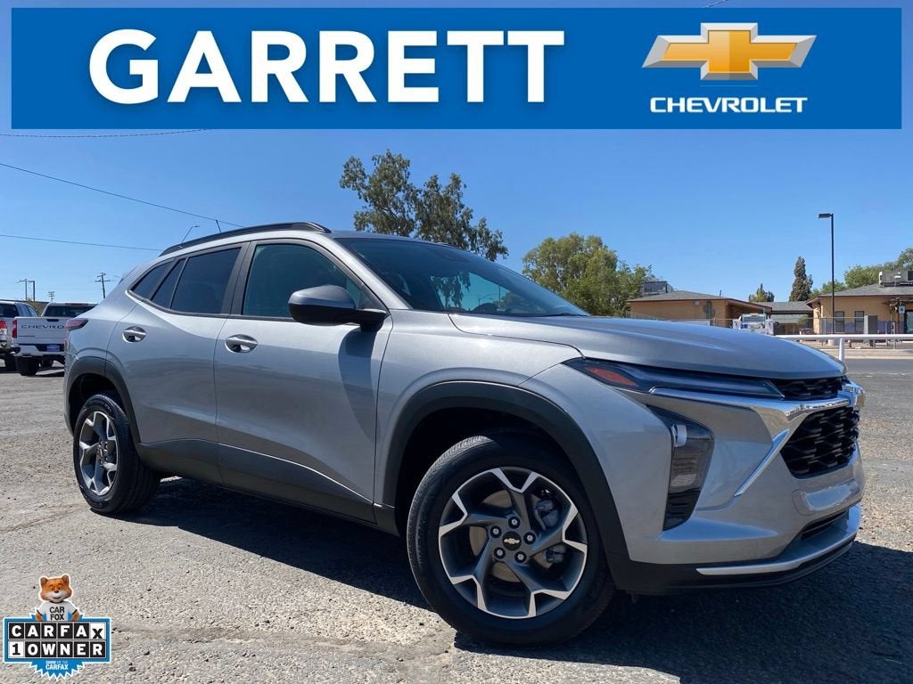 2025 Chevrolet Trax LT in Sterling Gray Metallic — front three-quarter view